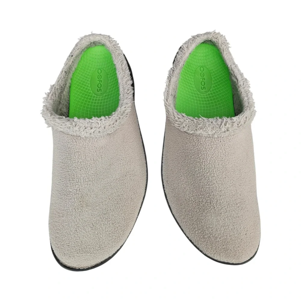 Oofos Mens OOmg Luxe Clog 11 Tan Sherpa Polyester